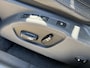Volvo XC60 2.0 T5 FWD Momentum | Trekhaak | BLIS | Cruise Control Adaptief | Bi-Xenon | Zitverhogers | Achteruitrijcamera | Parkeersensoren | Navigatie