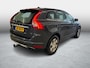 Volvo XC60 2.0 T5 FWD Momentum | Trekhaak | BLIS | Cruise Control Adaptief | Bi-Xenon | Zitverhogers | Achteruitrijcamera | Parkeersensoren | Navigatie