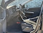 Volvo XC60 2.0 T5 FWD Momentum | Trekhaak | BLIS | Cruise Control Adaptief | Bi-Xenon | Zitverhogers | Achteruitrijcamera | Parkeersensoren | Navigatie