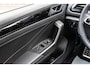 Volkswagen T-Roc 1.5 TSI R-Line Pano / Trekhaak / Keyless