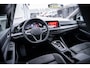 Volkswagen Golf 1.4 eHybrid Style | Achteruitrijcamera | Cruise control adaptief met Stop&Go en stuurhulp | Lichtmetalen velgen 16"