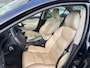 Volvo S60 2.0T Summum | 1e eigenaar | Elektrische ramen | Cruise control | Navigatie | Creme lederen bekleding | Wordt geleverd met nieuwe APK | NAP |