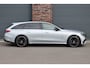 Mercedes-Benz E-klasse Estate 300 de 4MATIC AMG Line | Luchtvering | Distronic+ | Massage | Nappa Leder | Trekhaak | Stoelventilatie | HUD | 3D-Display | Burmester | Panoramadak |