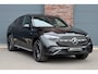 Mercedes-Benz GLC Coupe 300e 4MATIC AMG Line | Distronic | Panoramadak | Trekhaak | Digital Light | Verwarmd Stuurwiel | Dodehoekassistent | Leder | Surround Camera | Nightpakket |