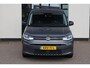 Volkswagen Caddy Cargo 2.0 TDI 122PK / 90kW DSG, NL auto, 1e eigenaar nieuw geleverd en onderhouden, 75 Edition, verwarmbare voorruit, trekhaak, navigatie, Apple Carplay & Android Auto, cruise control, ErgoComfort bestuurdersstoel, lederen bekleding, LED verlichting, 17" LMV, achteruitrijcamera (rear view), parkeersensoren voor en achter (pdc), elektrisch verstel- en verwarmbare buitenspiegels etc.