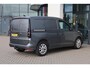 Volkswagen Caddy Cargo 2.0 TDI 122PK / 90kW DSG, NL auto, 1e eigenaar nieuw geleverd en onderhouden, 75 Edition, verwarmbare voorruit, trekhaak, navigatie, Apple Carplay & Android Auto, cruise control, ErgoComfort bestuurdersstoel, lederen bekleding, LED verlichting, 17" LMV, achteruitrijcamera (rear view), parkeersensoren voor en achter (pdc), elektrisch verstel- en verwarmbare buitenspiegels etc.