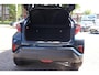 Toyota C-HR / C-HR+ 1.8 HYBRID STYLE STOELVERWARMING AD-CRUISE KEYLESS CAMERA PARK-SENSOREN LM-VELGEN