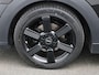 MINI Cooper Mini 1.5 Classic Automaat | Apple/Android Play | Camera | Navi | Sport Stuur/Stoelen | Leder | LED | Keyless | Comfort Pack | Connected Navigation | 12 Maand BOVAG Garantie! |