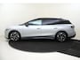 Volkswagen ID.7 Tourer Pro Limited Edition | Achterbank in ongelijke delen neerklapbaar incl. middenarmsteun en doorlaadmogelijkheid | Afstandscontrolesysteem (Front Assist), met voetgangers- en fietsersherkenning | Airconditioning automatisch, 2-zone (Climatronic)