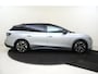 Volkswagen ID.7 Tourer Pro Limited Edition | Achterbank in ongelijke delen neerklapbaar incl. middenarmsteun en doorlaadmogelijkheid | Afstandscontrolesysteem (Front Assist), met voetgangers- en fietsersherkenning | Airconditioning automatisch, 2-zone (Climatronic)