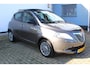 Lancia Ypsilon 0.9 TwinAir Platinum | Incl. 12 maanden Garantie | Panorama dak | Parkeersensoren V+A | Cruise controle | Climate controle | Lederen bekleding | Automatisch inparkeren | Origineel NL Auto | NAP |