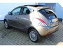 Lancia Ypsilon 0.9 TwinAir Platinum | Incl. 12 maanden Garantie | Panorama dak | Parkeersensoren V+A | Cruise controle | Climate controle | Lederen bekleding | Automatisch inparkeren | Origineel NL Auto | NAP |