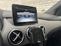 Mercedes-Benz B-klasse 180 Business Solution | Trekhaak | Navigatie | Achteruitrijcamera | Stoelverwarming |