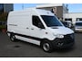 Mercedes-Benz Sprinter 319 CDI 3.0 V6 L2H2 3500 kg Trekhaak, Geveerde stoelen, MBUX navigatie en camera