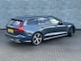 Volvo V60 2.0 B3 R-Design | Trekhaak | Achteruitrijcamera | Stoelverwarming | Exterior Pack | Navigatie | Sportstoelen | Keyless Entry | Elektrische Achterklep | BLIS