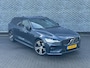 Volvo V60 2.0 B3 R-Design | Trekhaak | Achteruitrijcamera | Stoelverwarming | Exterior Pack | Navigatie | Sportstoelen | Keyless Entry | Elektrische Achterklep | BLIS