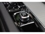 Volvo XC60 Recharge T6 AWD Plus Dark - LONG RANGE - Panorama/schuifdak - IntelliSafe Assist - Harman/Kardon audio - Adaptieve LED koplampen - Parkeercamera achter - Verwarmde voorstoelen, stuur & achterbank - Parkeersensoren voor & achter - Elektr. bedienb. voorstoelen met geheugen - Draadloze tel. lader - Standkachel - Extra getint glas - 21' LMV