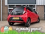 Toyota Aygo 1.0 VVT-i x-play Bi-tone Carplay Camera Lichtmetaal 5 Deurs