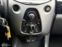 Toyota Aygo 1.0 VVT-i x-play Bi-tone Carplay Camera Lichtmetaal 5 Deurs