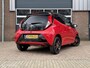 Toyota Aygo 1.0 VVT-i x-play Bi-tone Carplay Camera Lichtmetaal 5 Deurs
