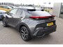 Toyota C-HR / C-HR+ HYBRID 140 FIRST EDITION ANDROID/APPLE STOEL/STUURVERW. P-SENSOREN EL-ACHTERKLEP DODEHOEK NAVI