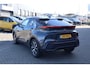 Toyota C-HR / C-HR+ HYBRID 140 FIRST EDITION ANDROID/APPLE STOEL/STUURVERW. P-SENSOREN EL-ACHTERKLEP DODEHOEK NAVI
