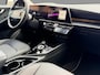 Kia Niro EV DynamicLine 64.8 kWh SOH 98,3% / Nieuw Model / Stoel & Stuurverwarming / Fabriekgarantie / Dealeronderhouden / 1e Eigenaar / Orgi NL /