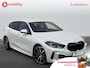 BMW 1-Serie 118i High Executive M-Sport Elektrische Stoelen | Trekhaak | Achteruitrijcamera | Hifi | DAB Audio