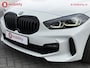 BMW 1-Serie 118i High Executive M-Sport Elektrische Stoelen | Trekhaak | Achteruitrijcamera | Hifi | DAB Audio