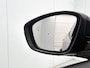 Peugeot 2008 1.2 Hybrid Allure 145pk Automaat | 8 JAAR GARANTIE | Camera Voor + Achter | Navigatie | Adaptieve Cruise Control | Dodehoekdetectie | LED | 17"LMV | Apple Carplay/Android Auto |