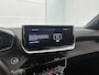 Peugeot 2008 1.2 Hybrid Allure 145pk Automaat | 8 JAAR GARANTIE | Camera Voor + Achter | Navigatie | Adaptieve Cruise Control | Dodehoekdetectie | LED | 17"LMV | Apple Carplay/Android Auto |