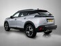 Peugeot 2008 1.2 Hybrid Allure 145pk Automaat | 8 JAAR GARANTIE | Camera Voor + Achter | Navigatie | Adaptieve Cruise Control | Dodehoekdetectie | LED | 17"LMV | Apple Carplay/Android Auto |