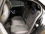 Mercedes-Benz A-klasse 180 Business Solution AMG Sport (PANORAMADAK,APPLE CARPLAY,SFEERVERLICHTING,NAVI,CAMERA,LED,SPORTSTOELEN)