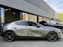 Mazda 3 Homura 2.5 automaat e-Sky-G 140pk | Kolenaar Najaardeal | Demo* | Navi | HUD | Airco | Keyless | CarPlay | 18 inch LMV in Black