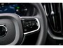Volvo XC60 2.0 T6 Plug-in Hybrid AWD Ultra Black Edition | Facelift | Trekhaak | Harman Kardon Audio | Head-up Display | 360 Graden Camera | Panoramadak | Lichtmetalen Velgen 21 inch | Elektrisch Verstelbare Voorstoelen | Keyless Entry | BLIS