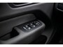 Volvo XC60 2.0 T6 Plug-in Hybrid AWD Ultra Black Edition | Facelift | Trekhaak | Harman Kardon Audio | Head-up Display | 360 Graden Camera | Panoramadak | Lichtmetalen Velgen 21 inch | Elektrisch Verstelbare Voorstoelen | Keyless Entry | BLIS