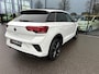 Volkswagen T-Roc 1.5 TSI R-Line | Black style | Panoramadak | 19 inch | Camera | Keyless | Dode hoek | Rijklaar incl. garantie