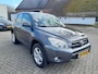 Toyota RAV4 2.0 VVTi Linea Sol mooie Youngtimer met stoer reservewiel achterop!