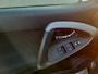 Toyota RAV4 2.0 VVTi Linea Sol mooie Youngtimer met stoer reservewiel achterop!