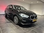 BMW 1-Serie 118i Introduction Edition | Leder | Stoelverwarming | Climate control | 18" Velgen |