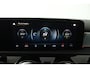 Mercedes-Benz A-klasse 180 Business Solution AMG (PANORAMADAK, STOELVERWARMING, CAMERA, ELEKTR STOELEN, NAVIGATIE, CRUISE CONTROL)