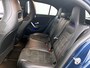 Mercedes-Benz A-klasse 180 Business Solution AMG (SFEERVERLICHTING, CAMERA, NAVIGATIE, STOELVERWARMING, GOED ONDERHOUDEN)