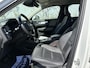 Volvo XC40 1.5 T2 Business Pro | Lederen Bekleding | Trekhaak | Navigatie | Apple Carplay | Android Auto | Keyless Entry | Elektrische Achterklep | Cruise Control Adaptief | BLIS