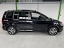 Volkswagen Touran COMFORTLINE / 7-Persoons / Panorama dak / Auto fileparkeren / Stoelverwarming