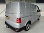 Volkswagen Transporter 2.0 TDI / Euro 6 / NAP / APK t/m 03-2027 /PDC / Trekhaak / Apple Carplay / Airco / Historie aanwezig.