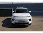 Kia e-Soul ExecutiveLine 64 kWh LEDER, SCHUIFDAK, 2 LAADKABELS, STOEL- STUUR VERWARMING