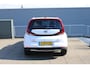 Kia e-Soul ExecutiveLine 64 kWh LEDER, SCHUIFDAK, 2 LAADKABELS, STOEL- STUUR VERWARMING