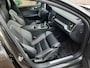 Volvo V60 2.0 T8 Twin Engine AWD R-Design Black Line!