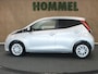 Toyota Aygo 1.0 VVT-i x-play - APPLE CARPLAY/ANDROID AUTO - CAMERA - ELEKTRISCHE RAMEN VOORZIJDE - AIRCO - MULTIFUNCTIONEEL STUURWIEL - CENTRALE VERGRENDELING