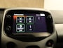 Toyota Aygo 1.0 VVT-i x-play - APPLE CARPLAY/ANDROID AUTO - CAMERA - ELEKTRISCHE RAMEN VOORZIJDE - AIRCO - MULTIFUNCTIONEEL STUURWIEL - CENTRALE VERGRENDELING